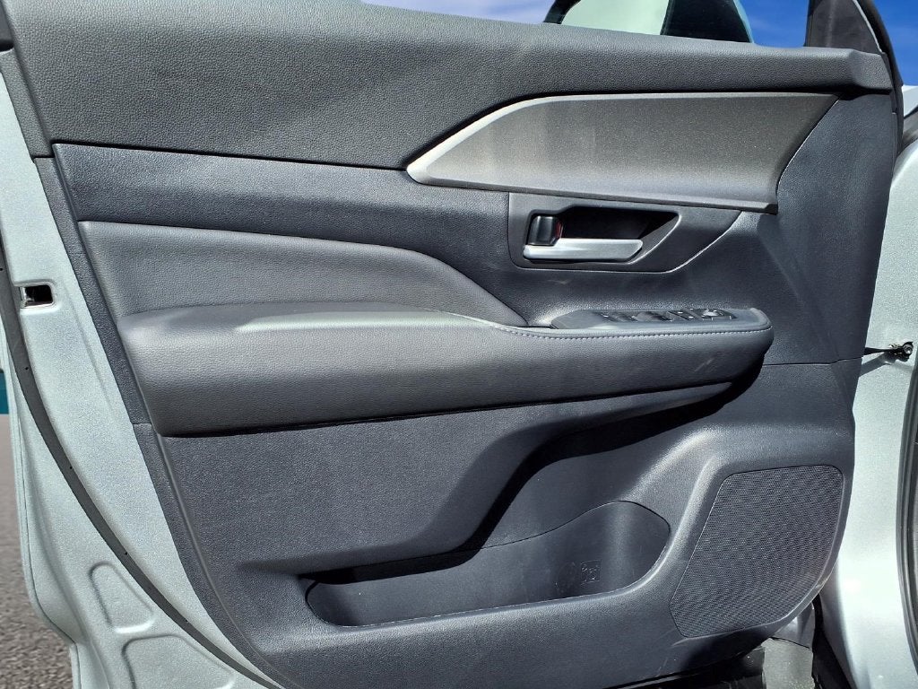 2026 Toyota Grand Highlander Base