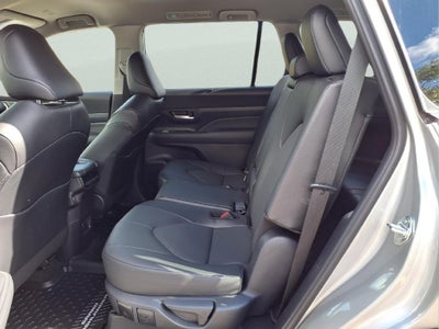 2026 Toyota Grand Highlander Base
