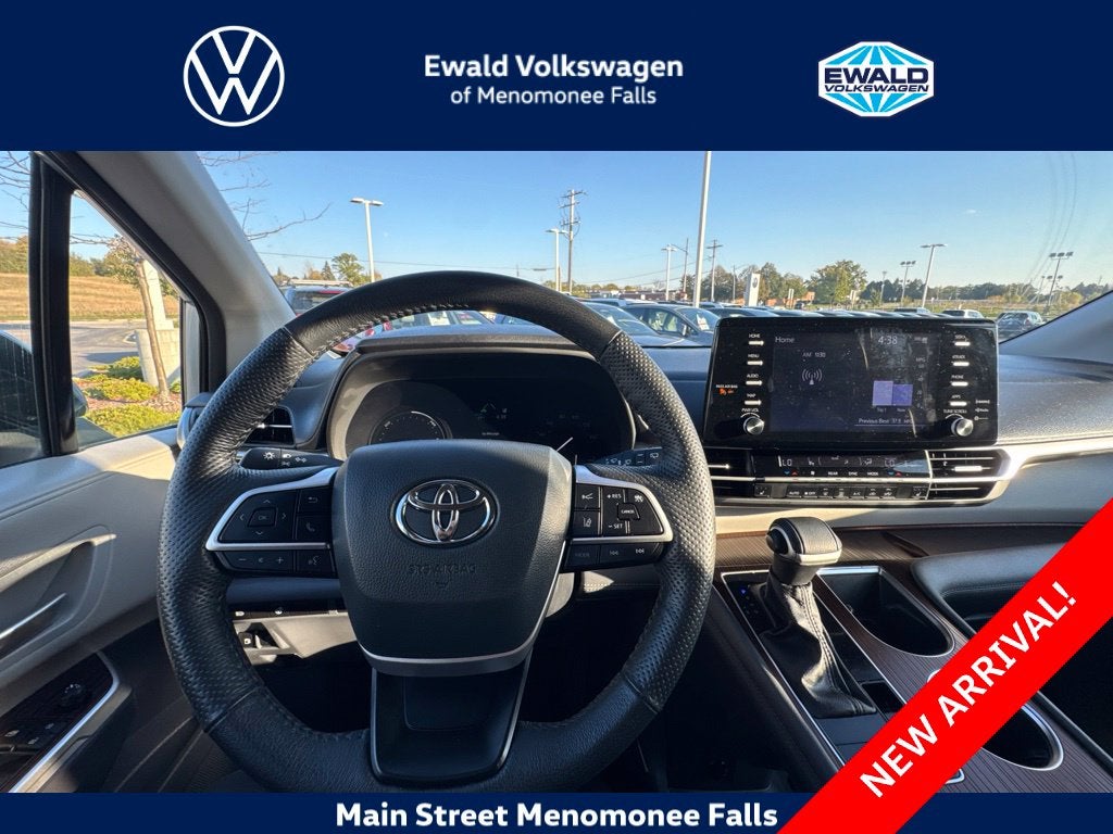 2024 Toyota Sienna XLE