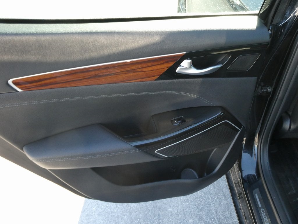 2018 Kia Cadenza Premium