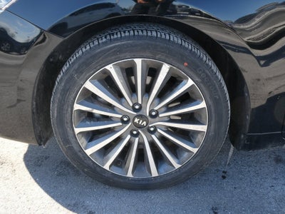 2018 Kia Cadenza Premium