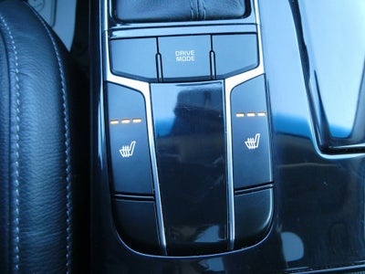 2018 Kia Cadenza Premium