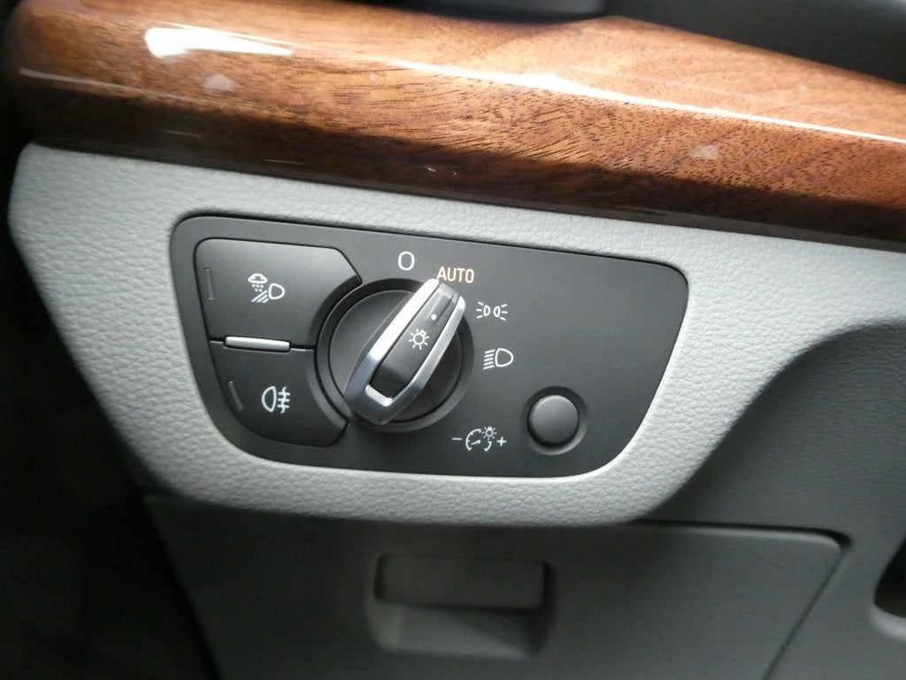 2022 Audi Q5 45 S line Premium quattro