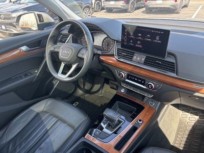 2023 Audi Q5 45 S line Premium quattro