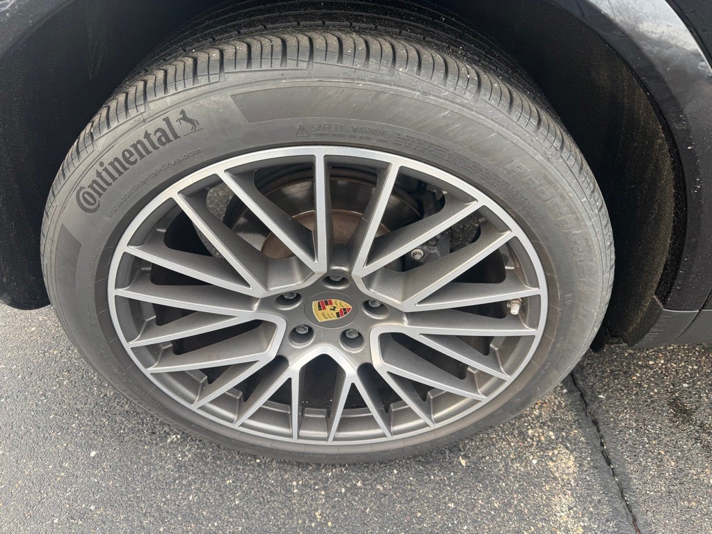 2021 Porsche Cayenne Base