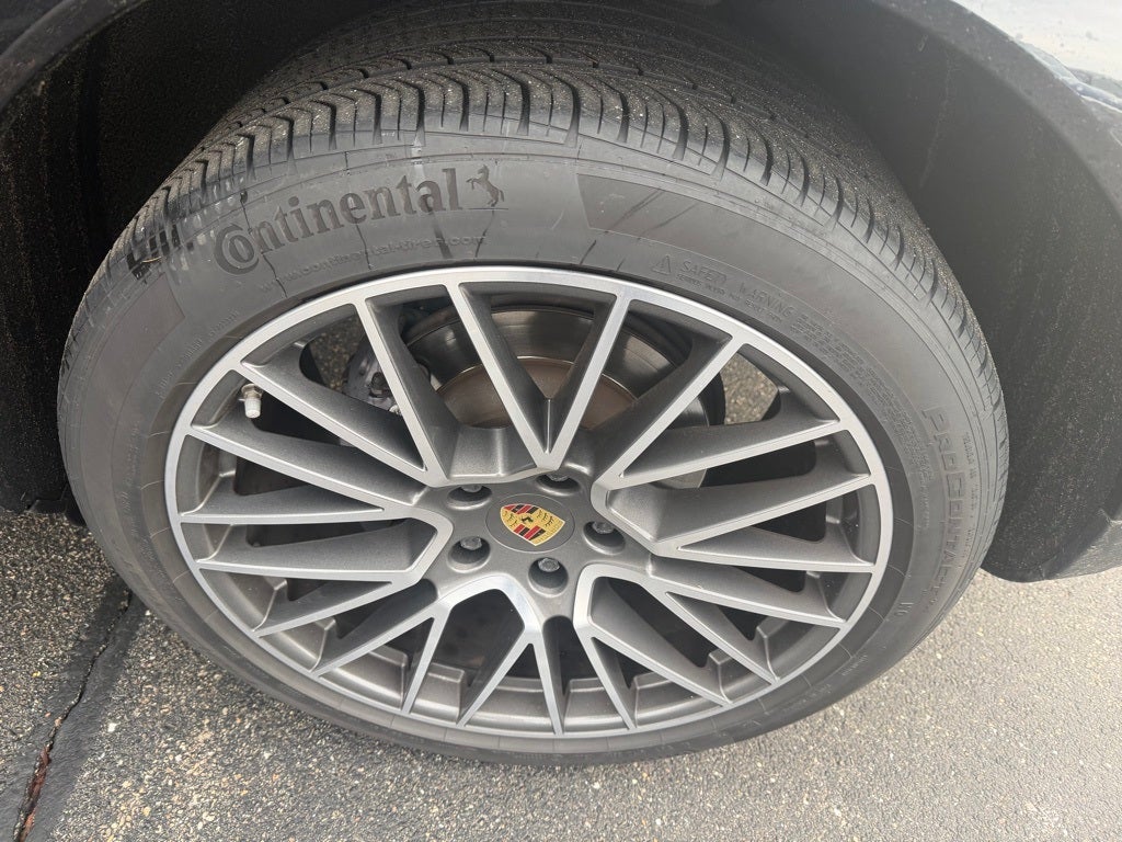 2021 Porsche Cayenne Base