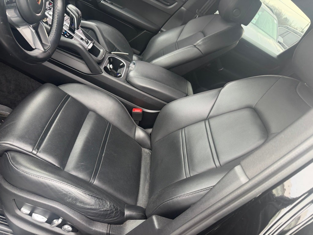 2021 Porsche Cayenne Base