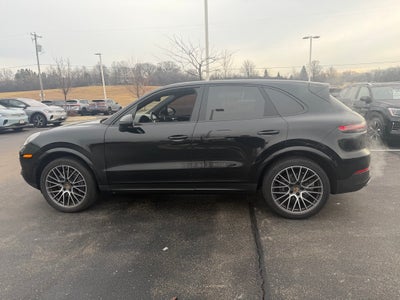 2021 Porsche Cayenne Base