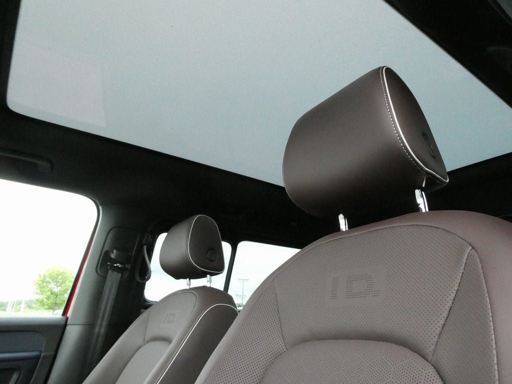 2025 Volkswagen ID. Buzz Pro S Plus