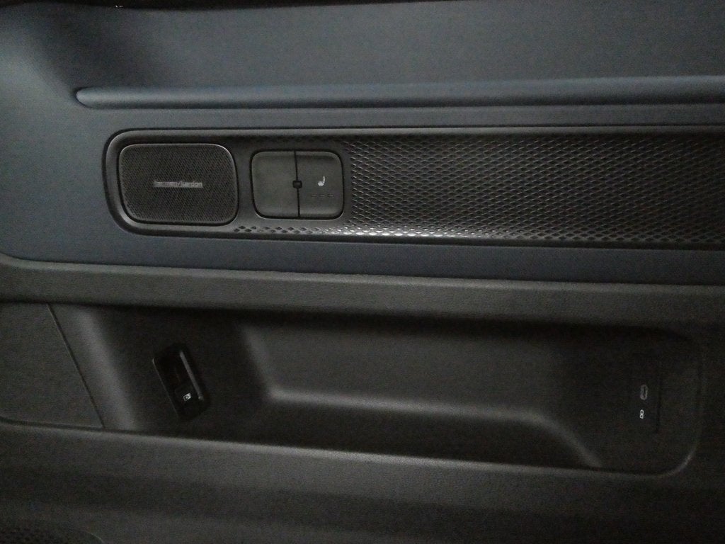 2025 Volkswagen ID. Buzz Pro S Plus