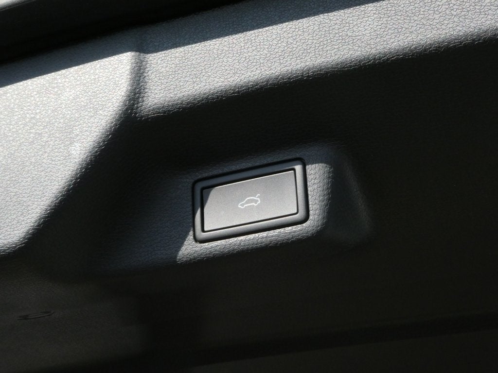 2025 Volkswagen ID. Buzz Pro S Plus