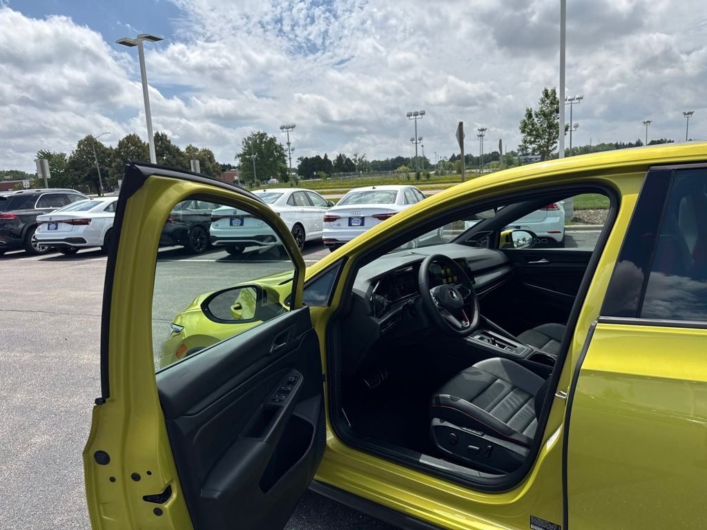 2022 Volkswagen Golf GTI Autobahn