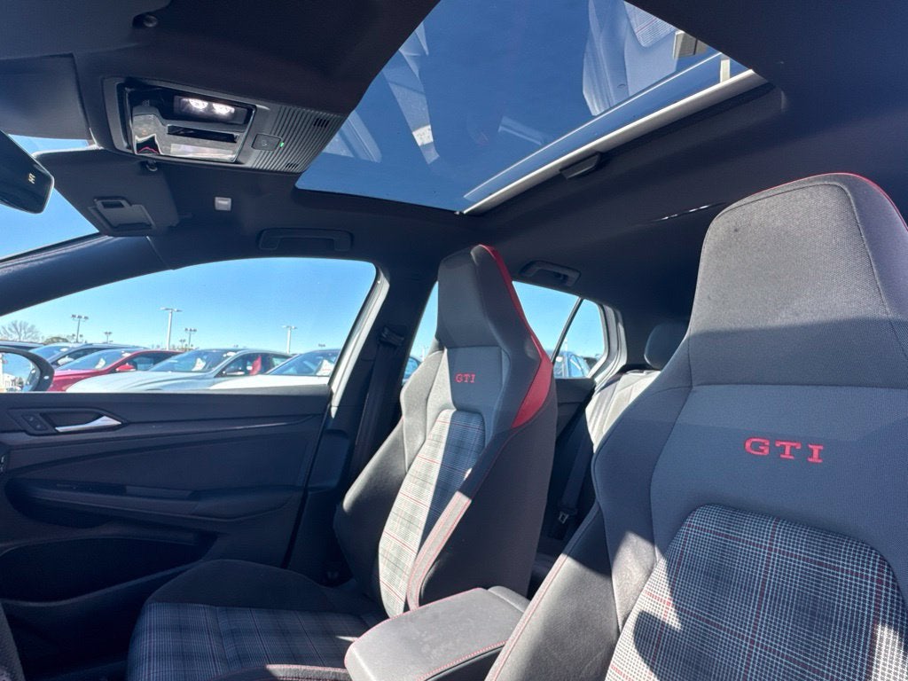 2023 Volkswagen Golf GTI 2.0T SE
