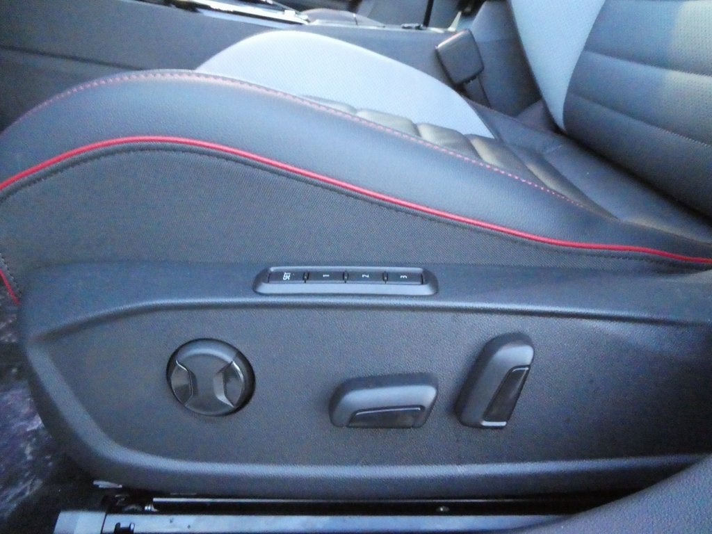 2026 Volkswagen Golf GTI Autobahn