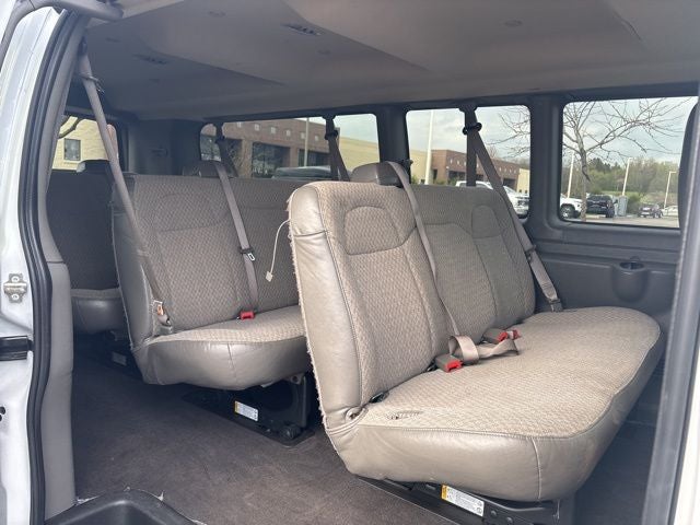 2024 Chevrolet Express 3500 LT Passenger