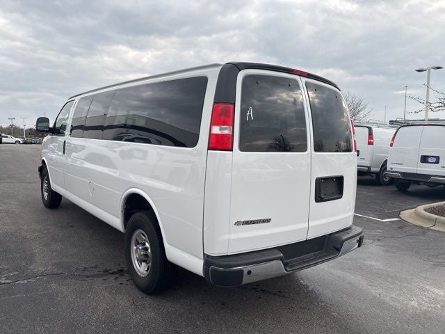 2024 Chevrolet Express 3500 LT Passenger