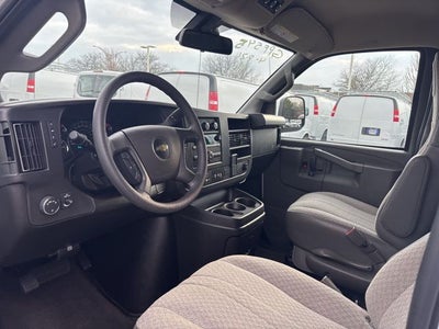 2024 Chevrolet Express 3500 LT Passenger