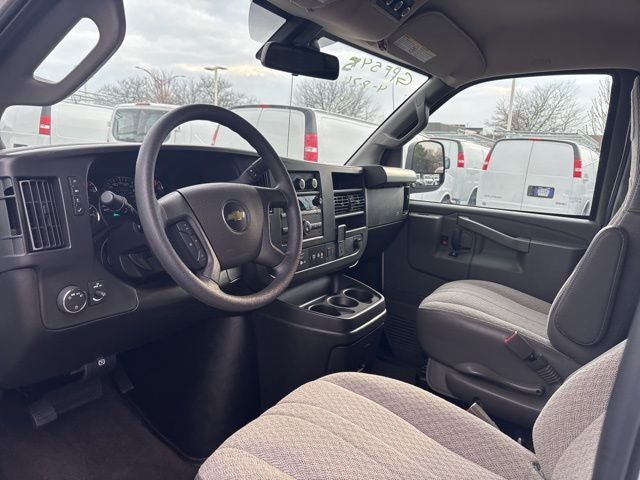 2024 Chevrolet Express 3500 LT Passenger