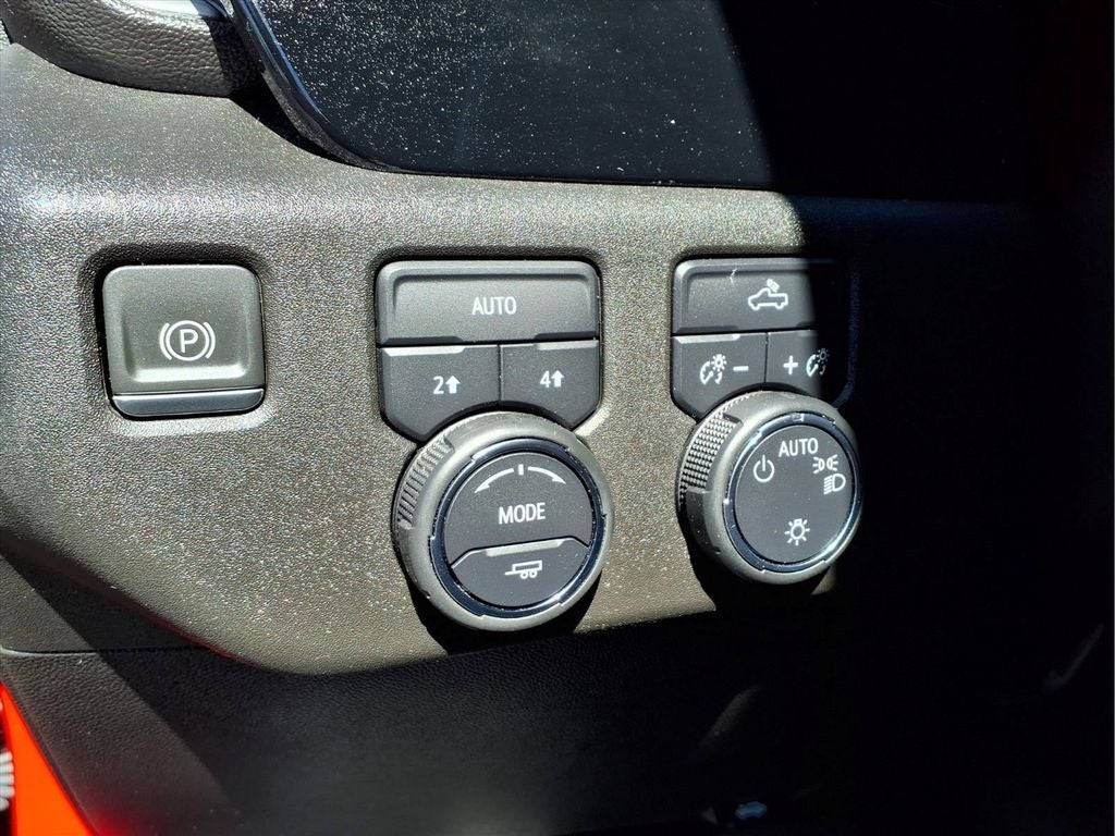 2024 Chevrolet Silverado 1500 LT LT1