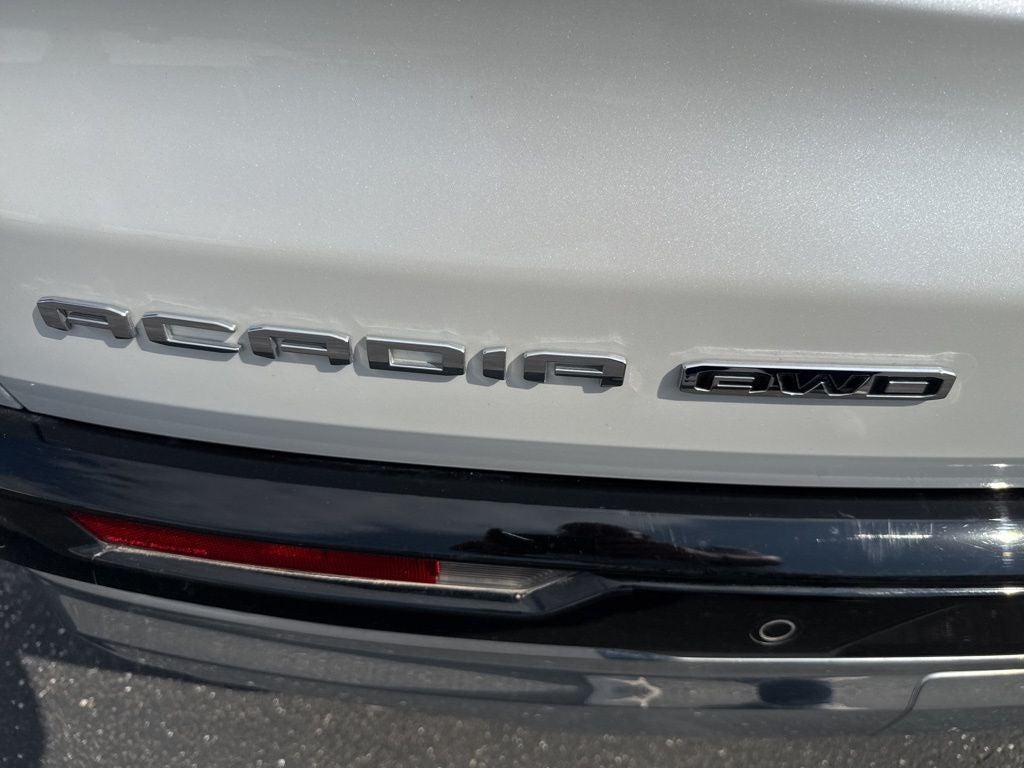 2025 GMC Acadia Denali
