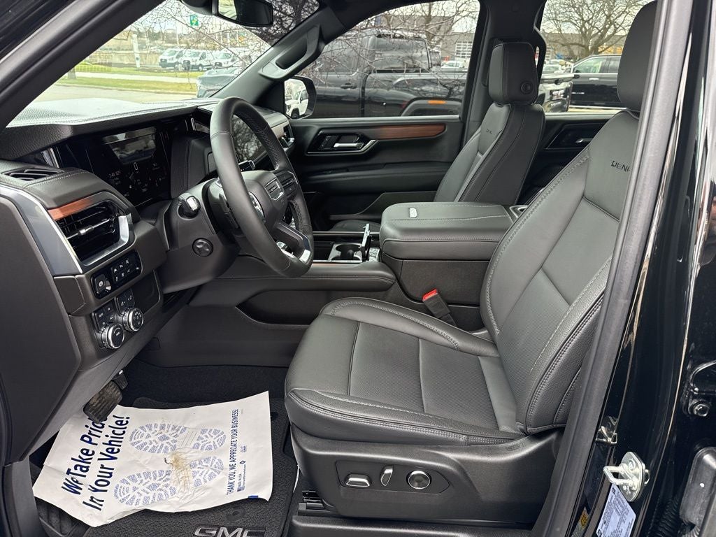 2025 GMC Yukon Denali