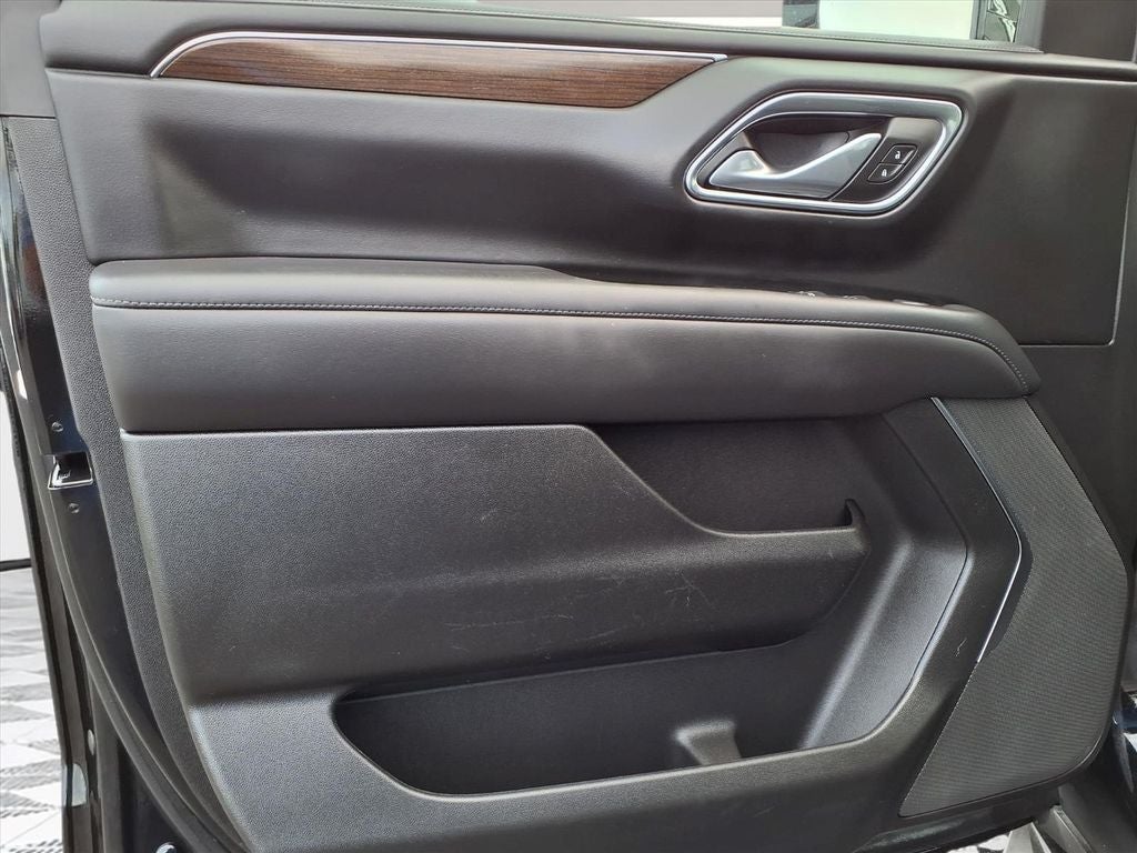 2024 GMC Yukon XL SLE