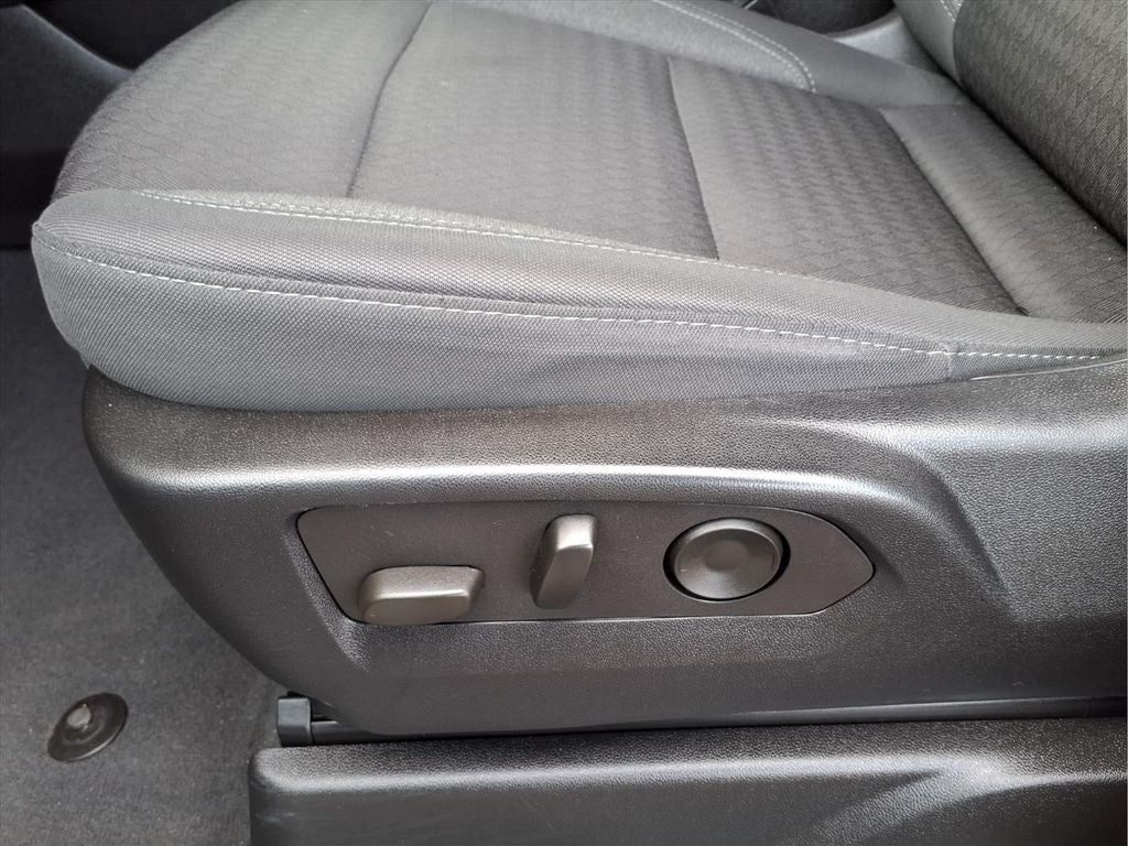 2024 GMC Yukon XL SLE