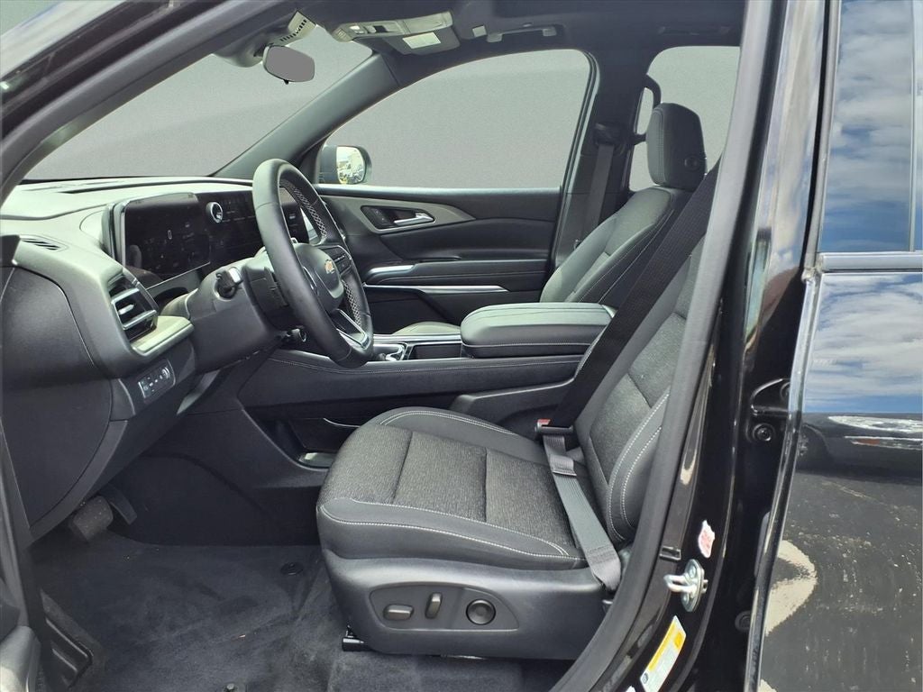 2025 Chevrolet Traverse LT 2LT