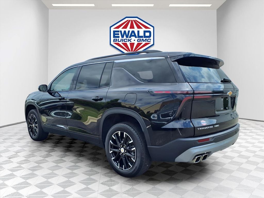 2025 Chevrolet Traverse LT 2LT
