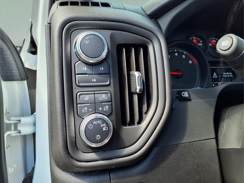 2025 GMC Sierra 3500HD Pro