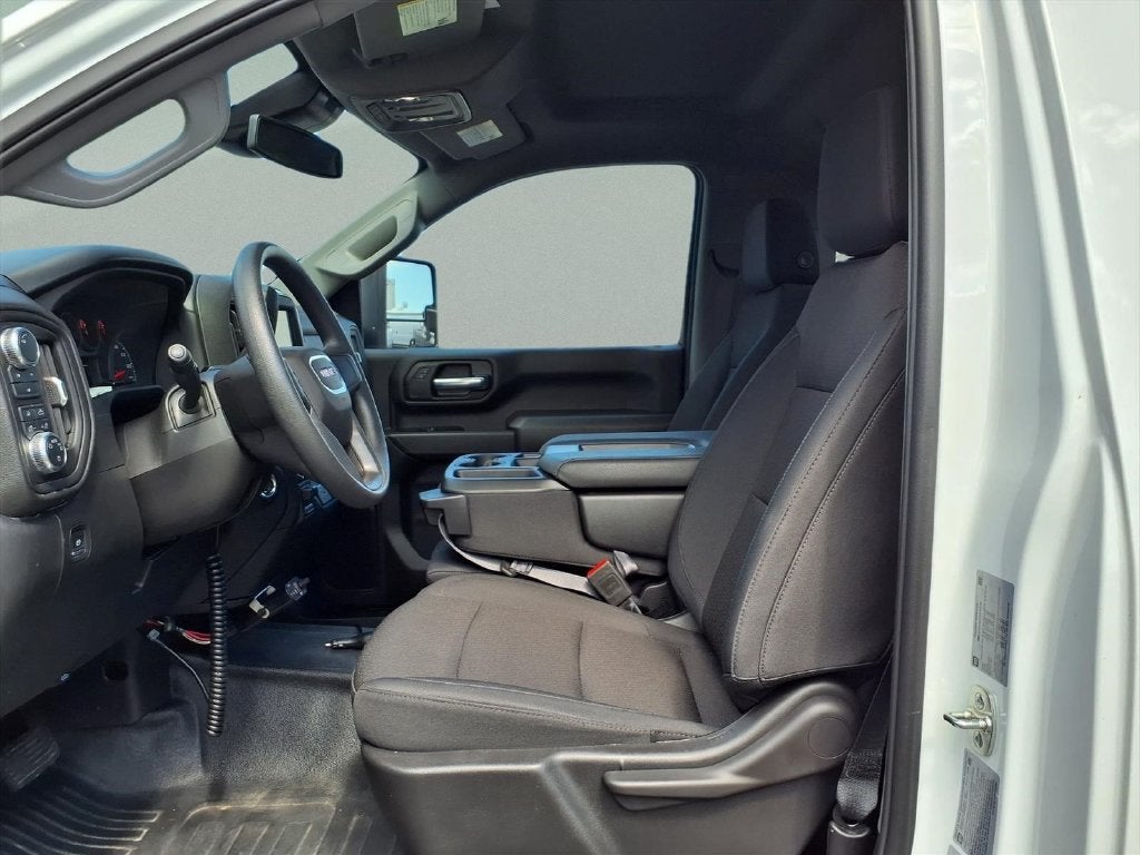 2025 GMC Sierra 3500HD Pro