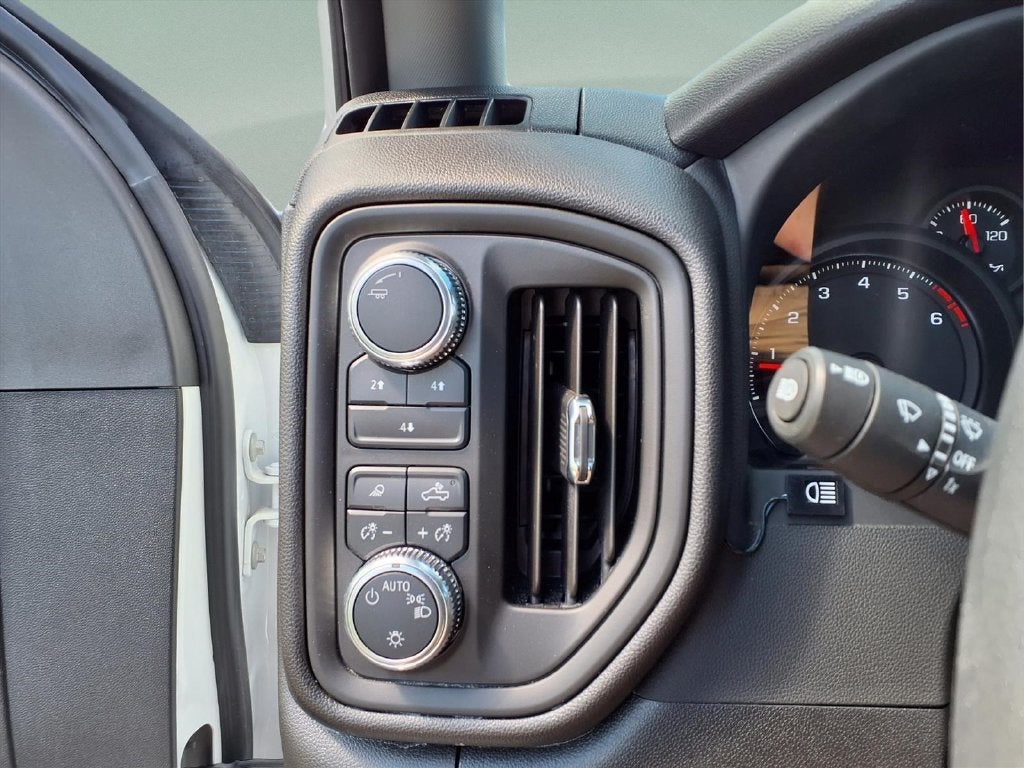 2025 GMC Sierra 3500HD Pro