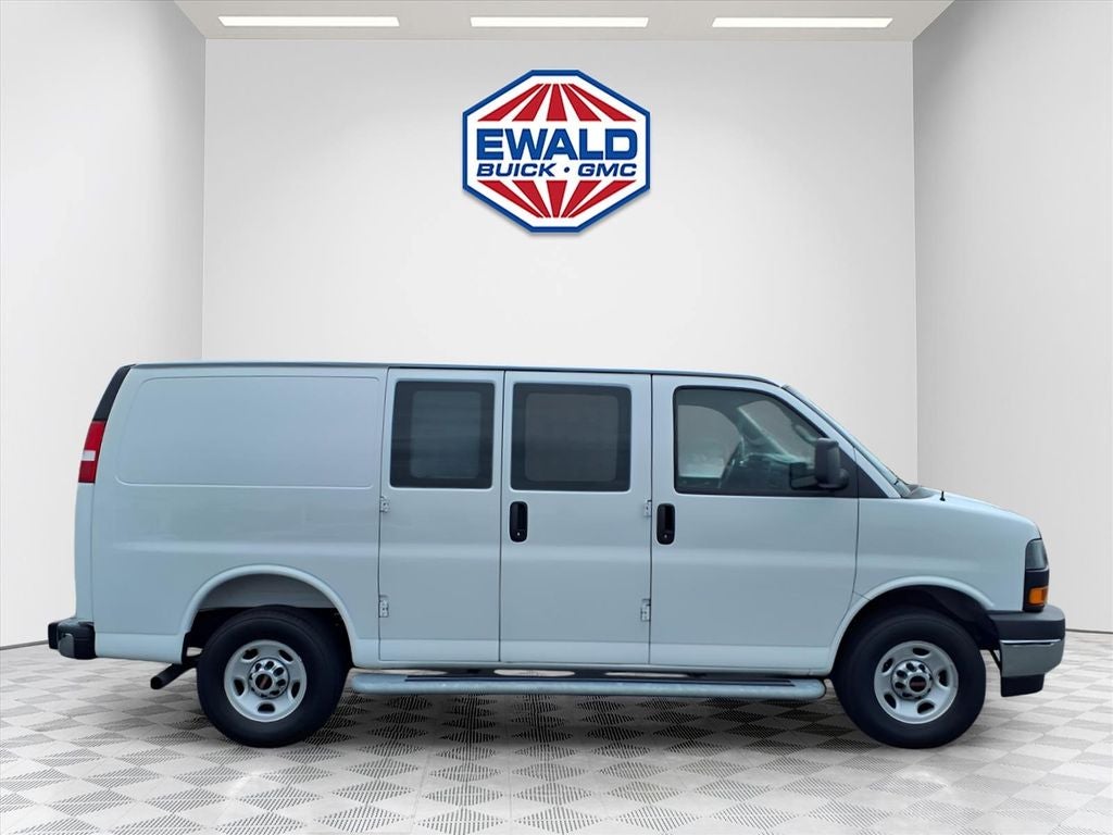 2025 GMC Savana 2500 Work Van