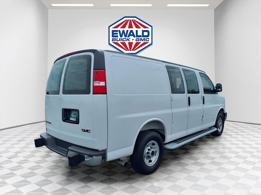 2025 GMC Savana 2500 Work Van