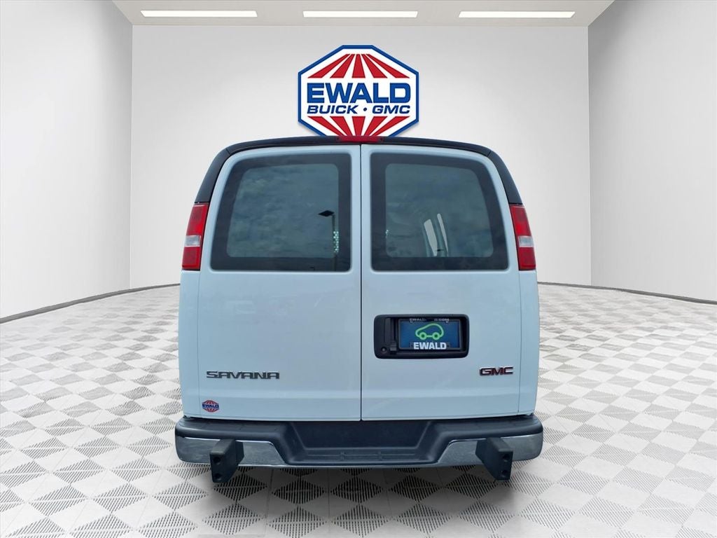 2025 GMC Savana 2500 Work Van