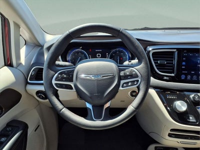 2017 Chrysler Pacifica Touring L Plus