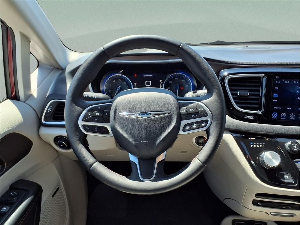 2017 Chrysler Pacifica Touring L Plus
