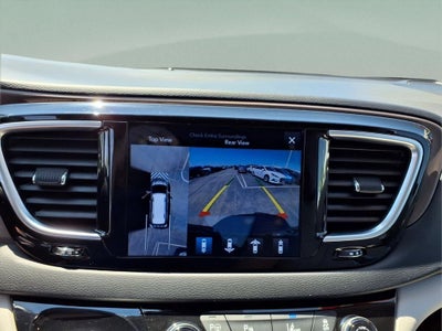 2017 Chrysler Pacifica Touring L Plus