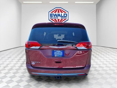 2017 Chrysler Pacifica Touring L Plus