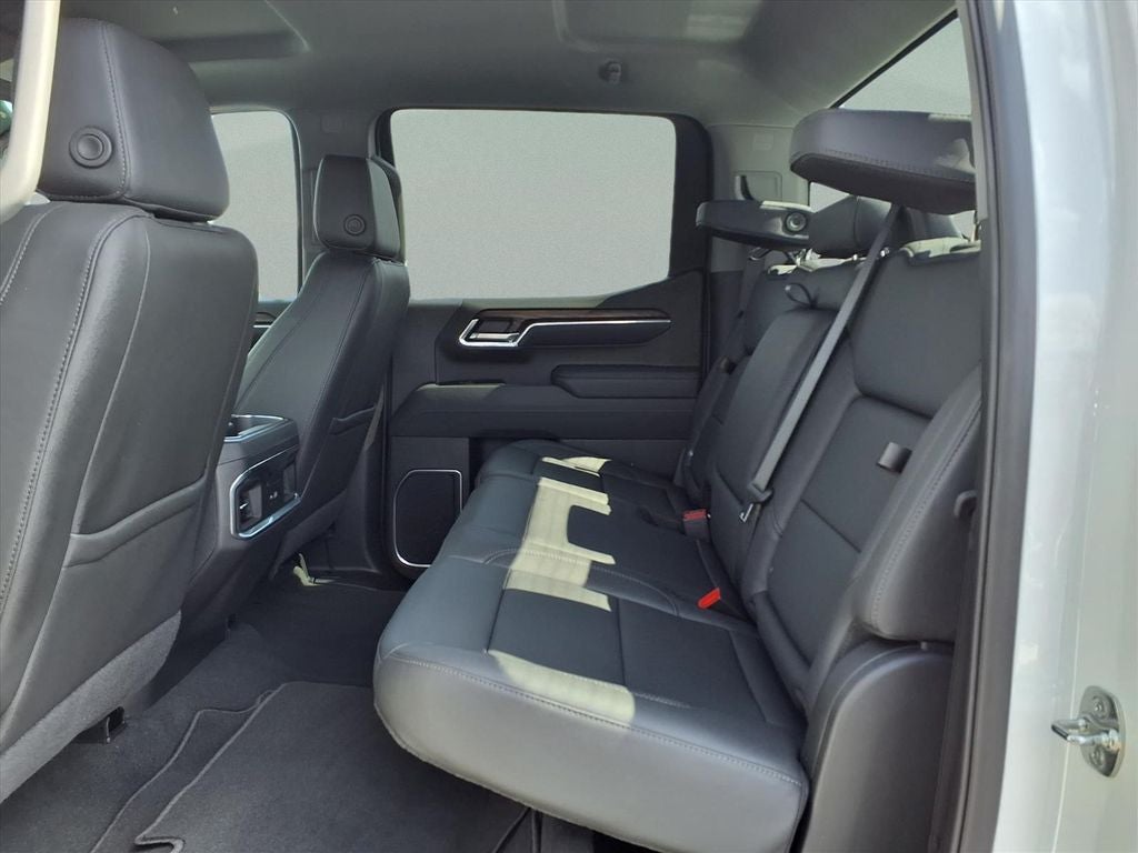 2026 GMC Sierra 1500 SLT - Photo 25