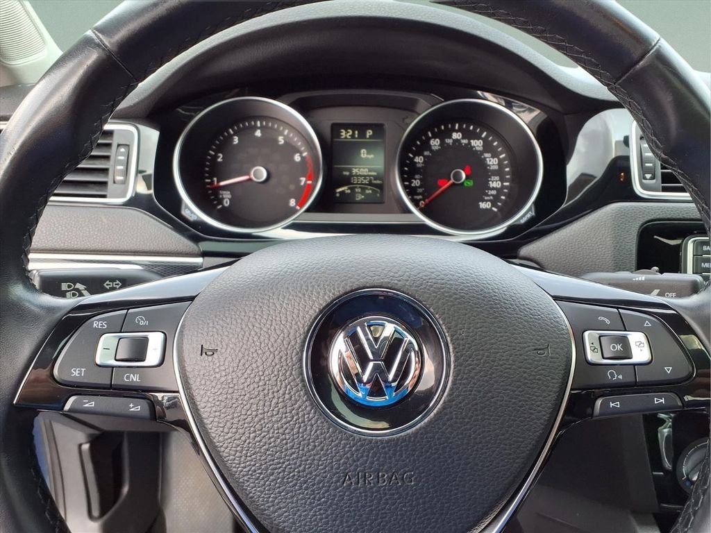 2016 Volkswagen Jetta 1.8T SEL