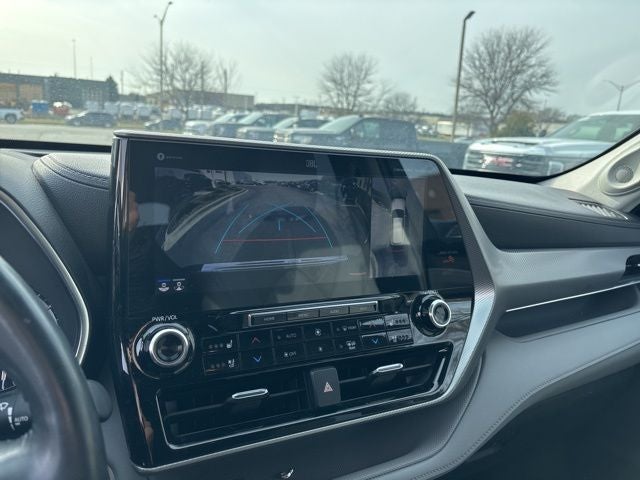 2020 Toyota Highlander Platinum