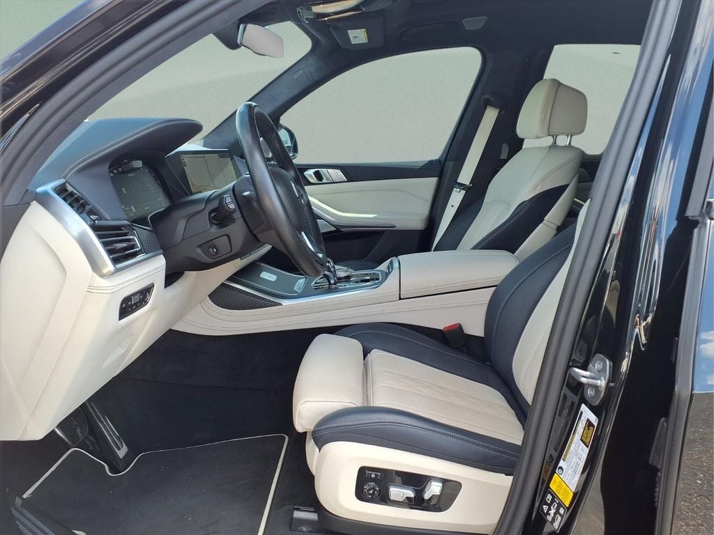 2022 BMW X7 ALPINA XB7
