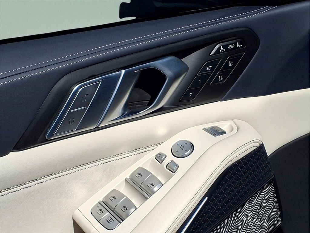 2022 BMW X7 ALPINA XB7