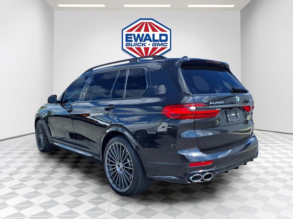 2022 BMW X7 ALPINA XB7