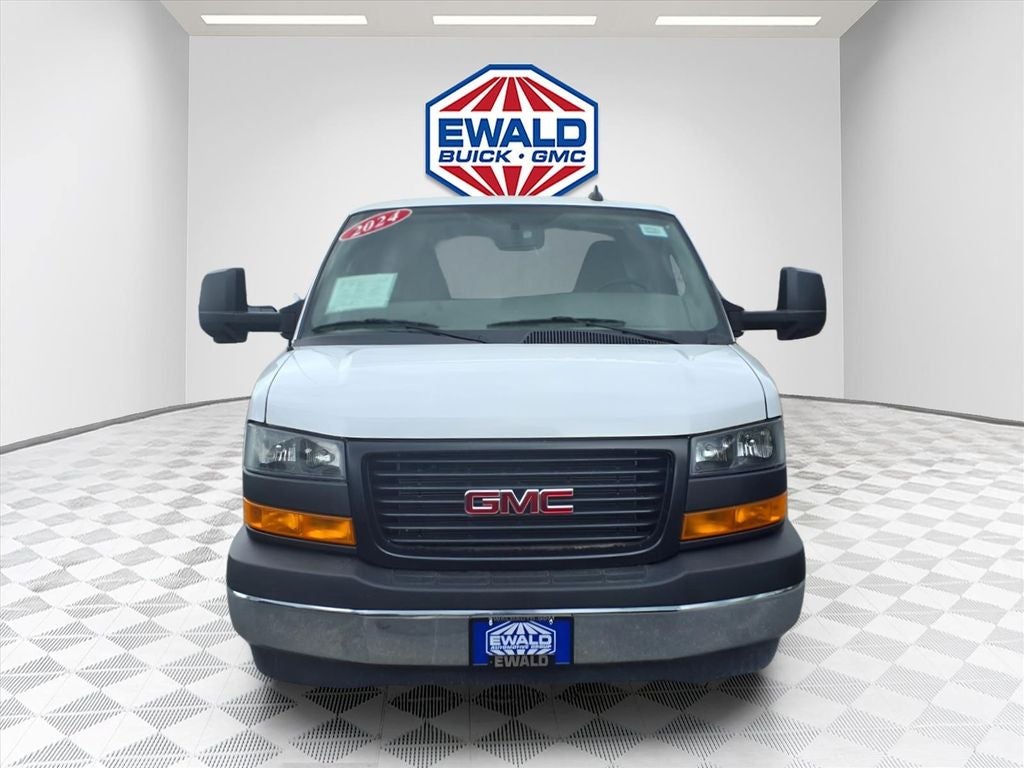 2024 GMC Savana 3500 Work Van