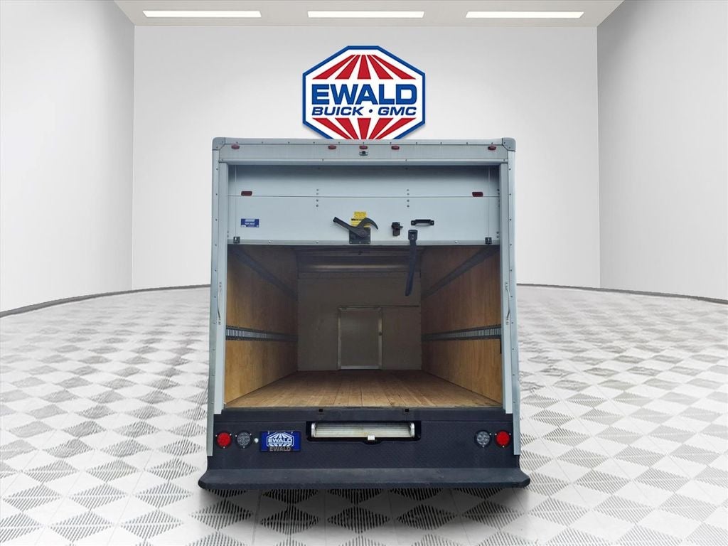 2024 GMC Savana 3500 Work Van