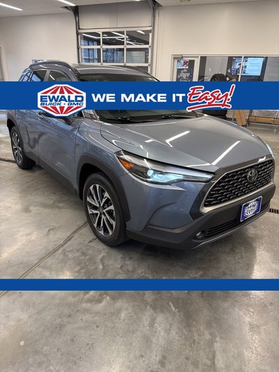 2023 Toyota Corolla Cross XLE
