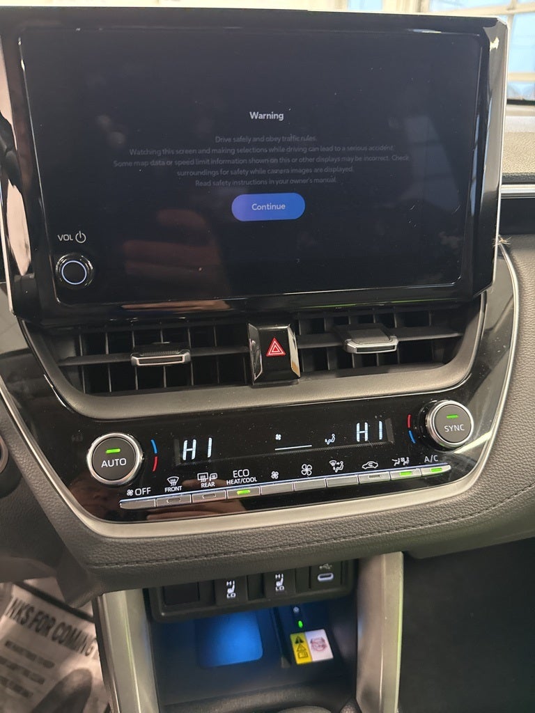 2023 Toyota Corolla Cross XLE