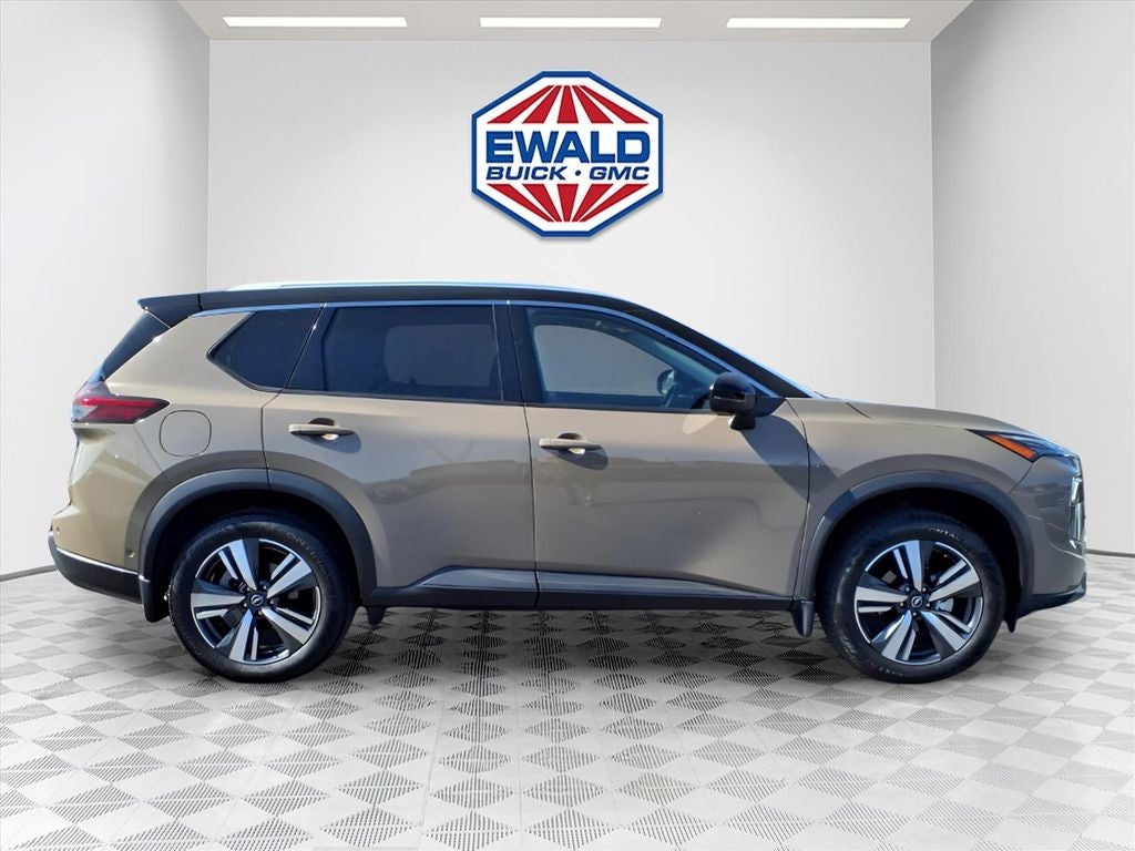 2024 Nissan Rogue SL